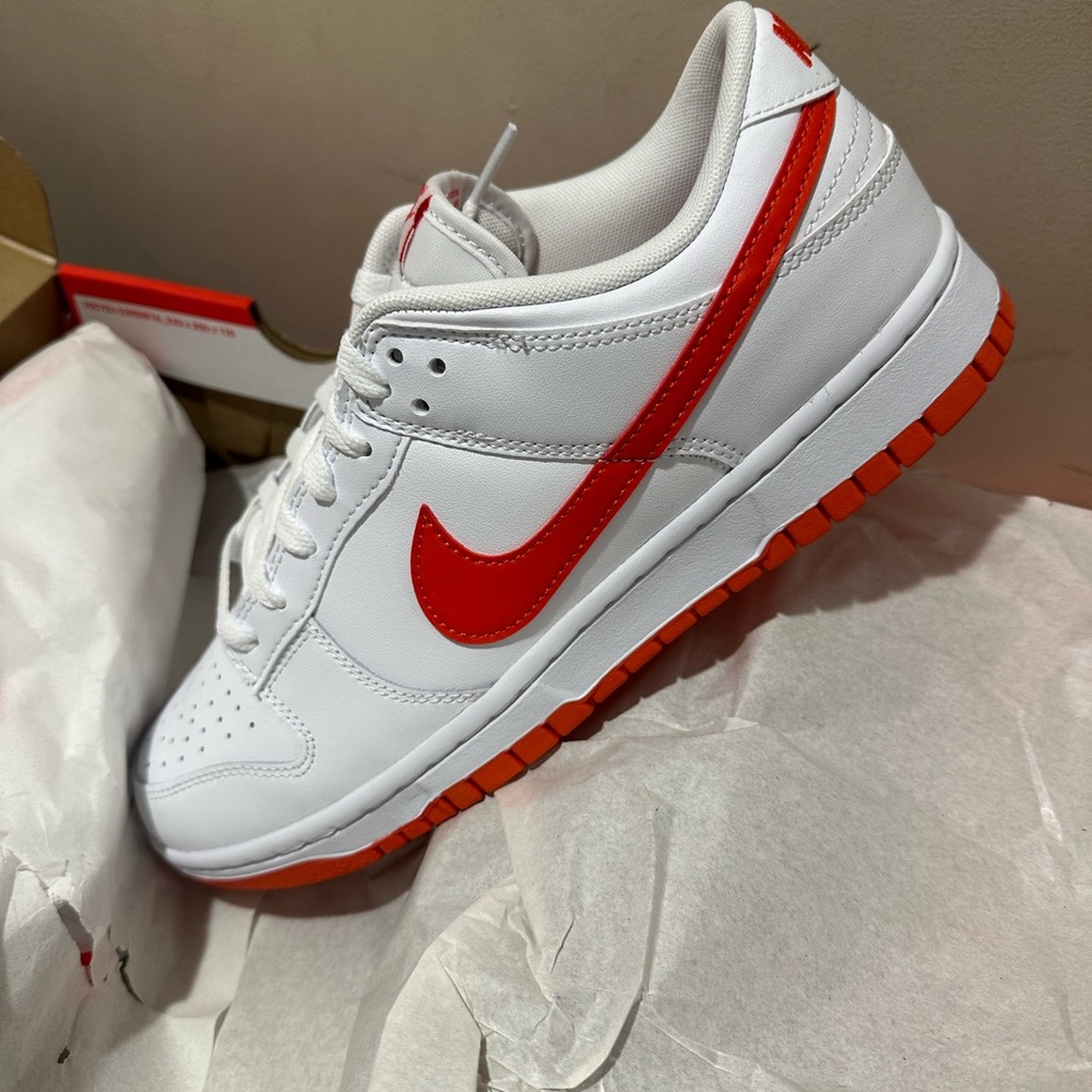 Nike dunk low picante red